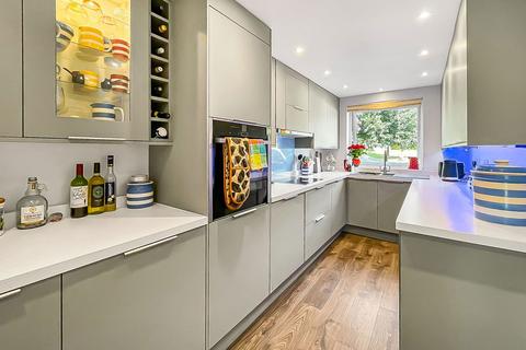 26 Graces Field, Stroud, GL5 4EN