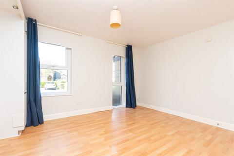 Studio for sale, Heatherbank Close, Dartford, Kent