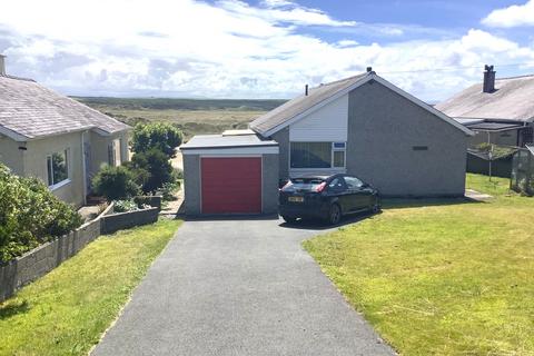 undefined, Y Fron, Aberffraw, Llangefni, Ynys Mon