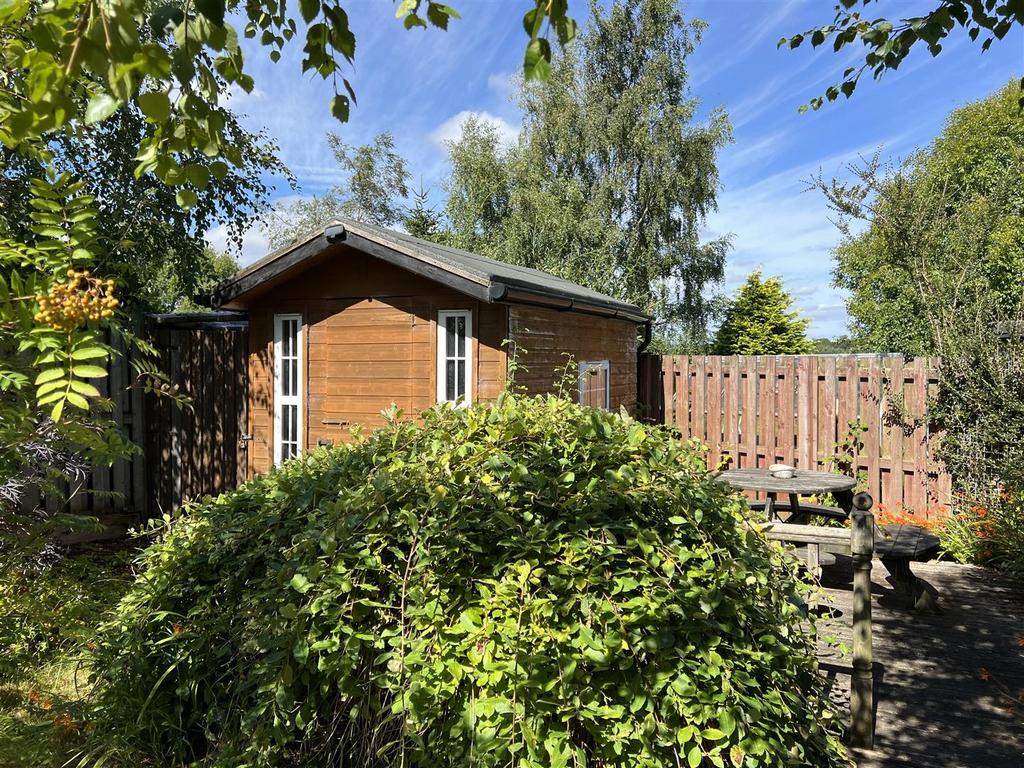 Seafar Drive, Kelty