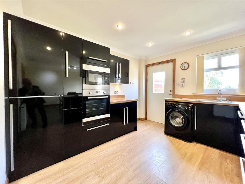 Seafar Drive, Kelty