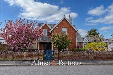 4 bedroom detached house for sale, Fairfield Road, Saxmundham, Suffolk, IP17