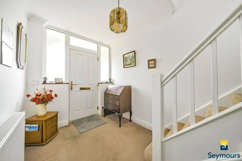 43 Worplesdon Road, Guildford, GU2 9RS