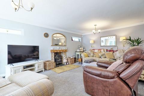 4 bedroom detached house for sale, Burnham Road, Chelmsford CM3