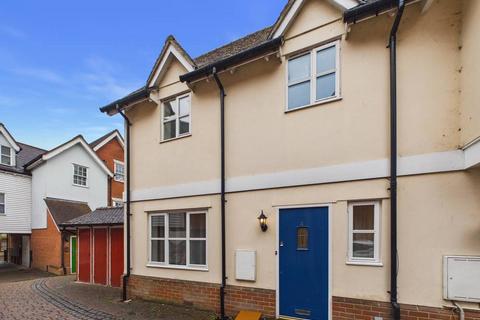 2 bedroom semi-detached house to rent, St. James's Rise, Colchester, Essex, CO1