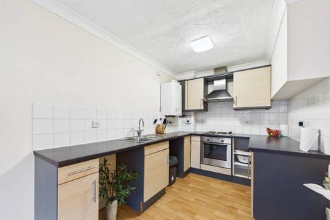 2 bedroom semi-detached house to rent, St. James's Rise, Colchester, Essex, CO1