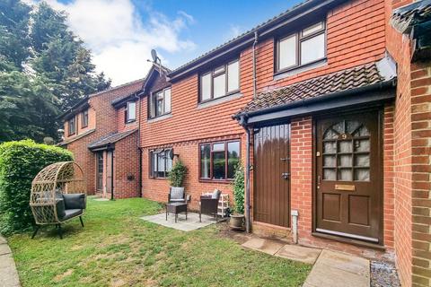 1 bedroom maisonette for sale, Britten Close, Guildford GU12