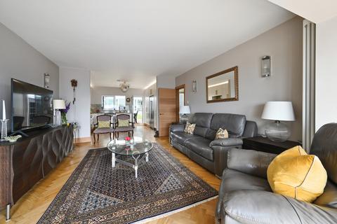 2 bedroom detached house for sale, Marine Drive, Rottingdean,Brighton, East Sussex, BN2