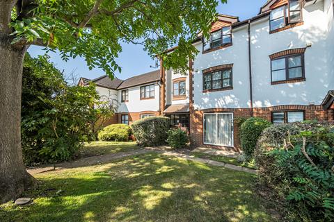 1 bedroom flat for sale, Lenelby Road, Surbiton, KT6