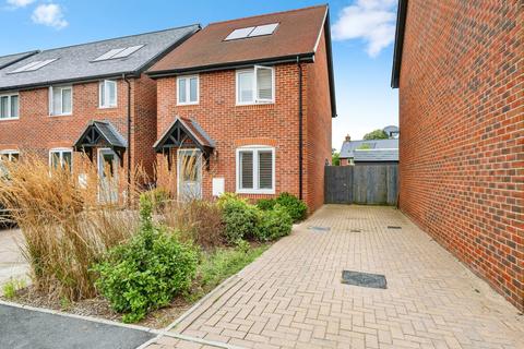 3 bedroom detached house for sale, Colden Common SO21