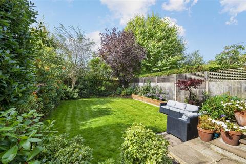 59 Lambton Road, Raynes Park, London, SW20 0LW