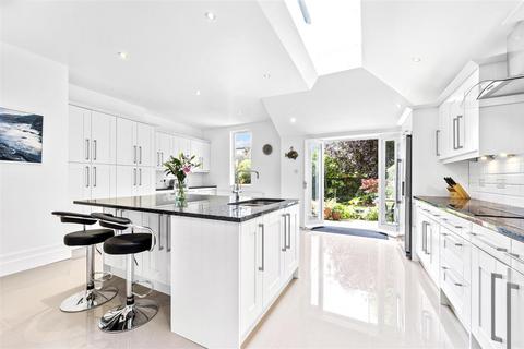 59 Lambton Road, Raynes Park, London, SW20 0LW