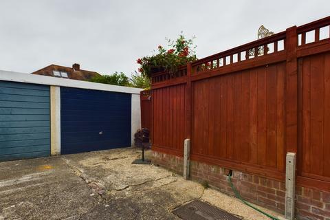 3 bedroom semi-detached house for sale, Woolner Avenue, Portsmouth PO6