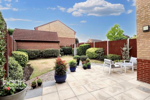 55 Holly Drive, South Ockendon, RM15 6TG