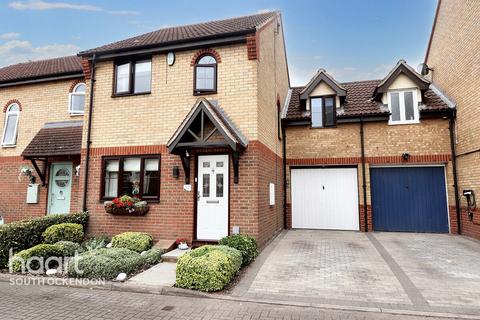 55 Holly Drive, South Ockendon, RM15 6TG