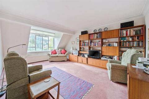 2 bedroom apartment for sale, Watts Road, Thames Ditton, KT7