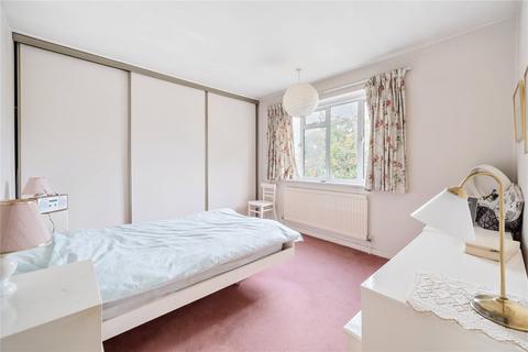 2 bedroom apartment for sale, Watts Road, Thames Ditton, KT7