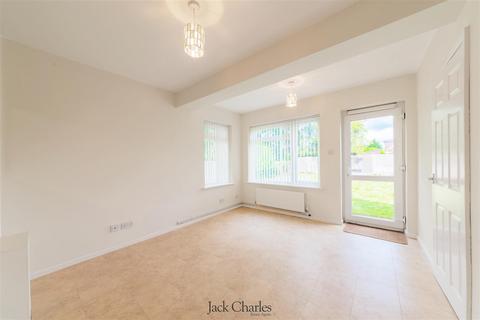 2 bedroom detached bungalow for sale, Cranford Road, Tonbridge