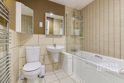 24 Herschell Court, Basildon, SS14 3TG