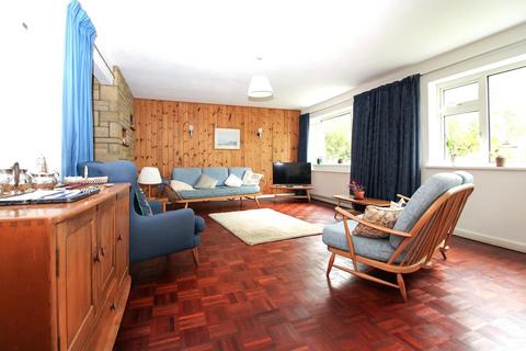29 Dovetrees, Covingham, Swindon, SN3 5AX