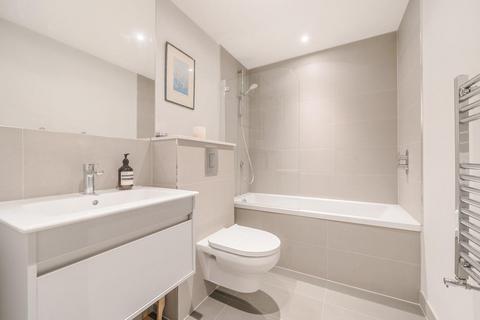 51 Aboyne Road, London, SW17 0FA