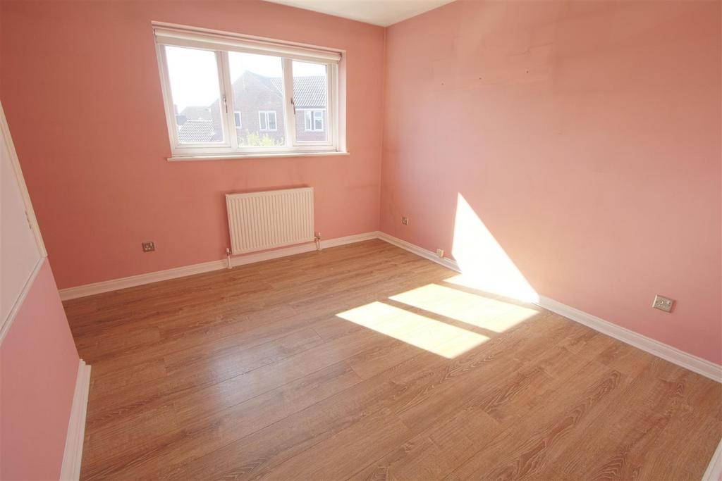 BEDROOM.jpg