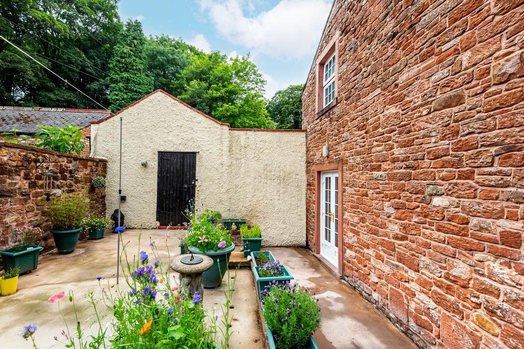 Courtyard Garden