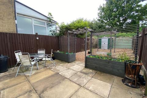 5 Churchfields, Bradford, BD2 3JN