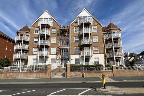 2 bedroom flat for sale, Marine Parade West, Clacton-On-Sea CO15