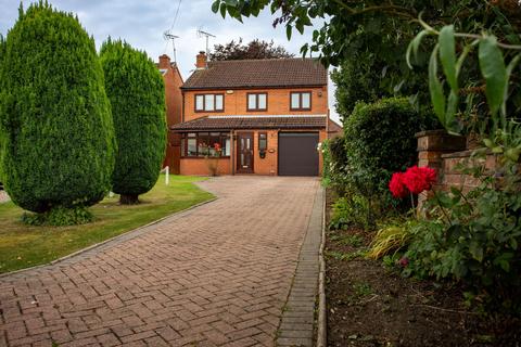 4 bedroom detached house for sale, Ulleskelf, Nr Tadcaster, Main Street, LS24