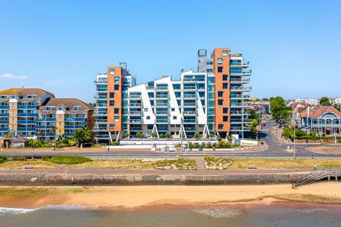 3 bedroom apartment for sale, Westcliff-on-sea SS0