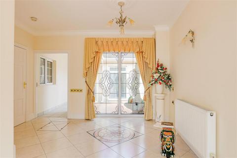 undefined, West Drive, Porthcawl, Bridgend County Borough, CF36 3HS