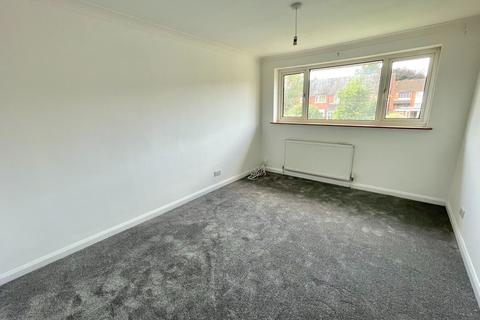 19 Lammas Close, Solihull, B92 8PA