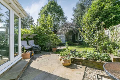 57 Powder Mill Lane, Twickenham, TW2 6EF