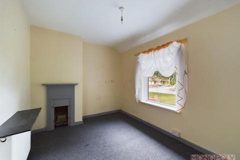 52 The Beeches, Wrexham, LL12 7BN