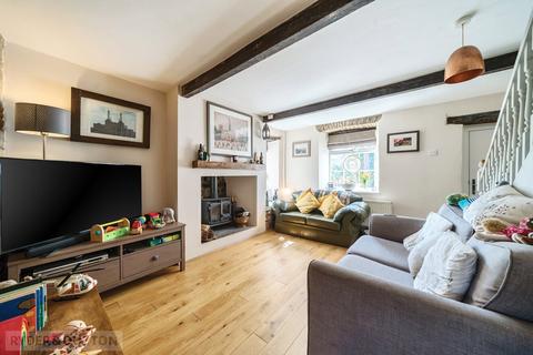 3 bedroom end of terrace house for sale, Thorpe Street, Glossop, Derbyshire, SK13