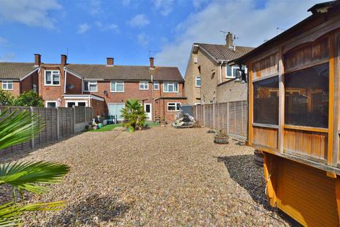 31 Coleridge Crescent, Colnbrook, Slough, SL3 0PY
