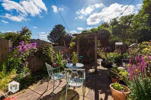 2 bedroom terraced house for sale, Rochdale Road, Ramsbottom, Bury, Lancashire, BL0 0JX