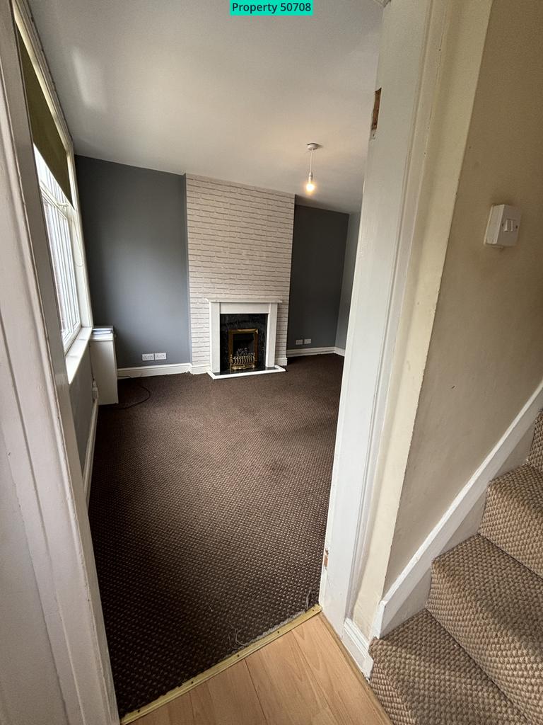 Entrance hallway into lounge