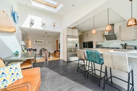 35 Linkside, London, N12 7LE