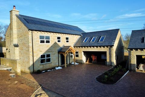 5 bedroom detached house for sale, Leeds Road, Howden Clough, West Yorkshire, WF17