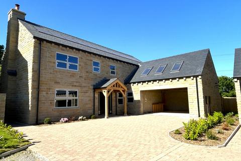 5 bedroom detached house for sale, Leeds Road, Howden Clough, West Yorkshire, WF17
