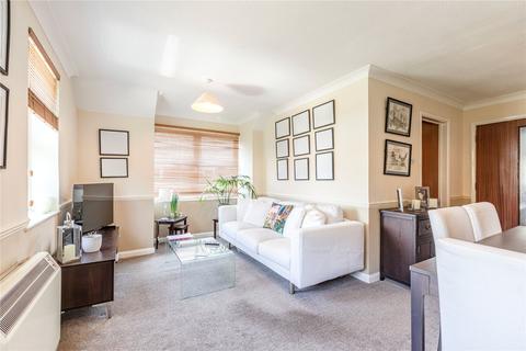 1 bedroom flat for sale, Spinney Hill, Surrey KT15