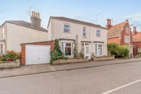 3 bedroom detached house for sale, South Parade, Spalding