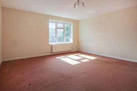 2 bedroom apartment for sale, Orgarswick Avenue, Romney Marsh TN29