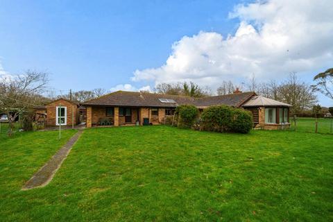 3 bedroom detached bungalow for sale, Poundhurst Road, Ruckinge, Ashford TN