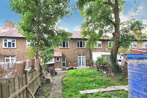 1 bedroom maisonette for sale, River Gardens, Feltham TW14