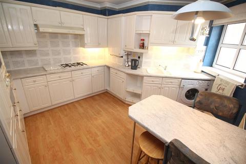 2 bedroom flat for sale, Cragburn Gate, Albert Road, Gourock