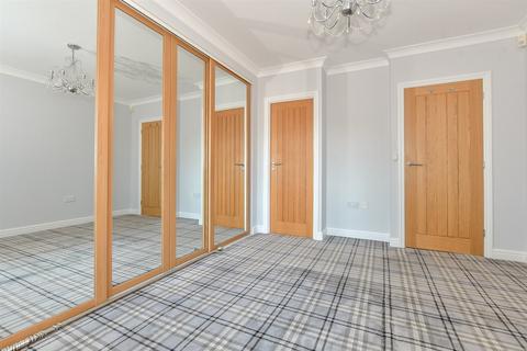 13 Dove Close, Herne Bay, CT6 7HS