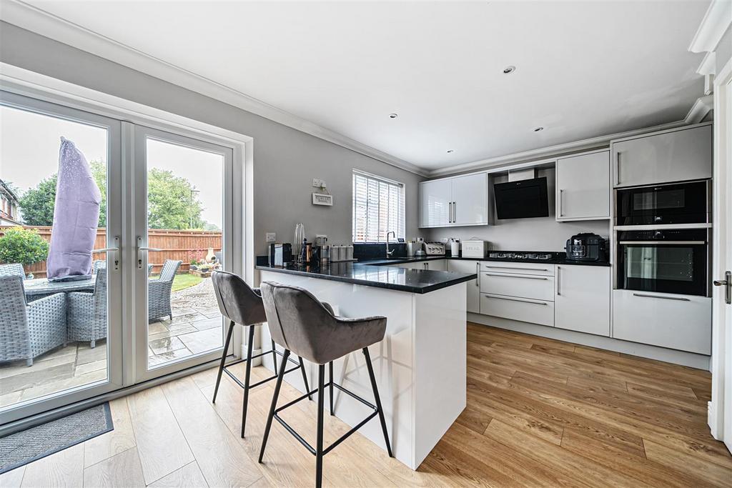 Kitchen/Breakfast Room